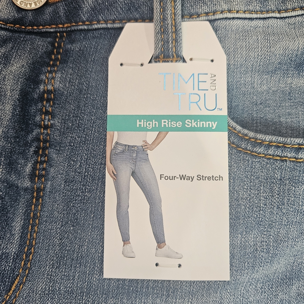 Time and Tru Women's High Rise Skinny Jeans - New